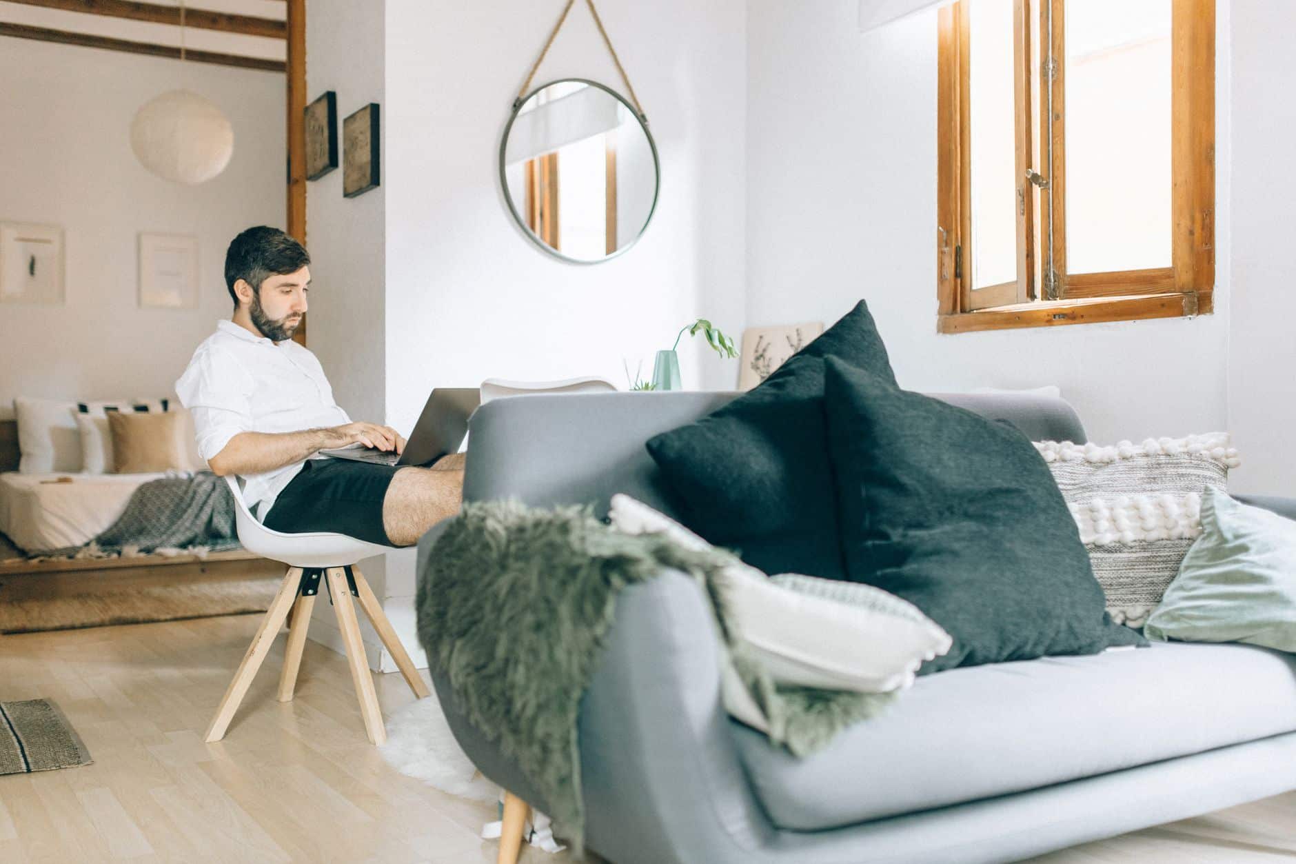 Règlement européen des locations courte durée : ce qui change pour Airbnb, Booking et les hôtes